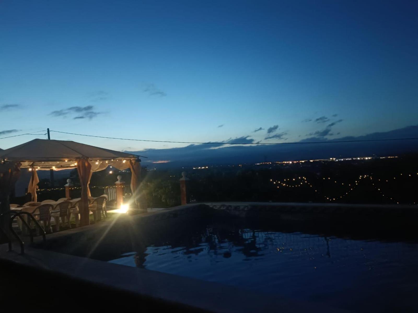 Bedroom With Private Bathroom And Two-Bedroom Family Suite In Quiet Forest Country House 80M2 Large Swimming Pool Music Town Lliria The Garden And Swimmingpool And Garden Are Shared Esterno foto