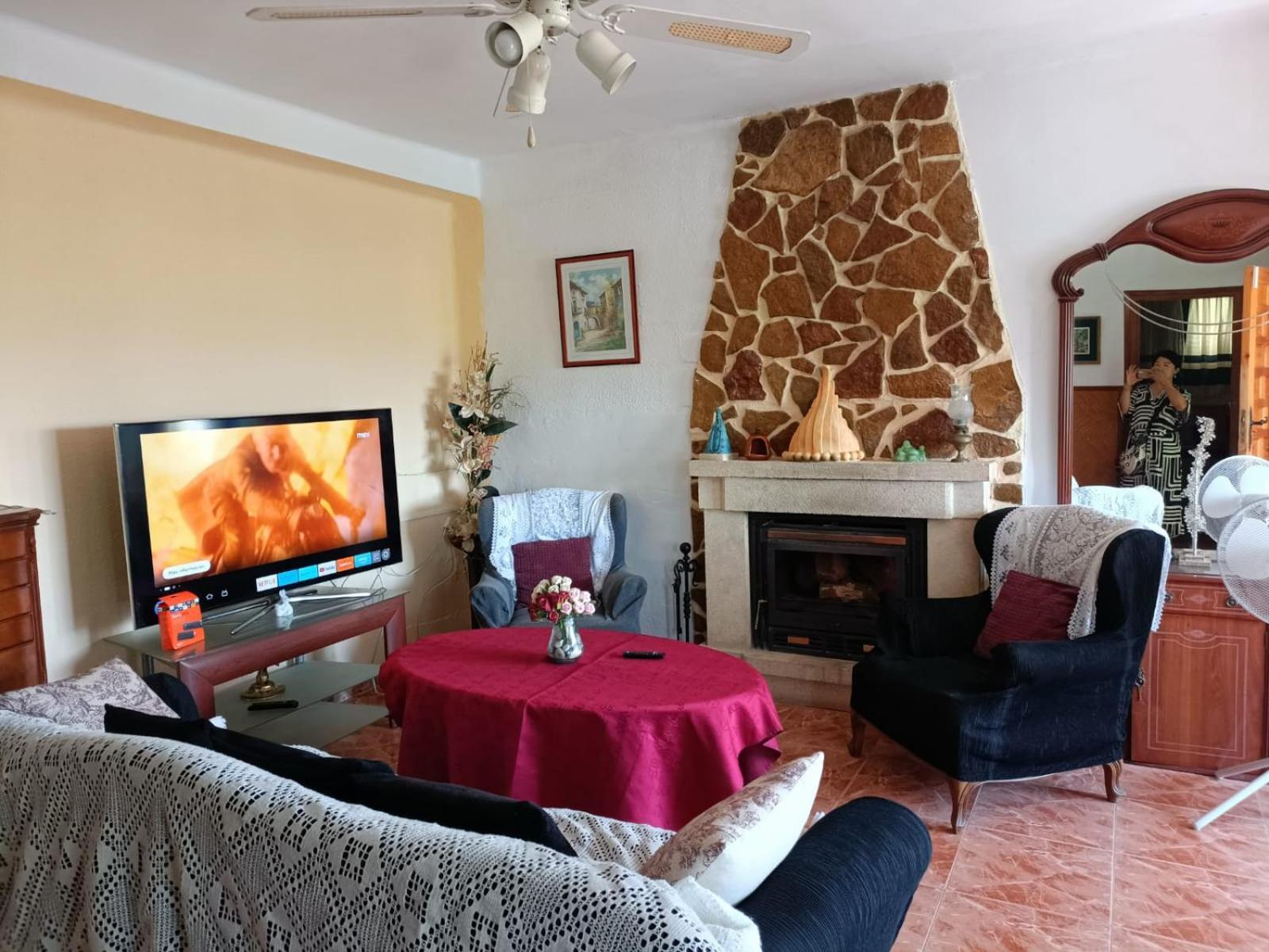 Bedroom With Private Bathroom And Two-Bedroom Family Suite In Quiet Forest Country House 80M2 Large Swimming Pool Music Town Lliria The Garden And Swimmingpool And Garden Are Shared Esterno foto
